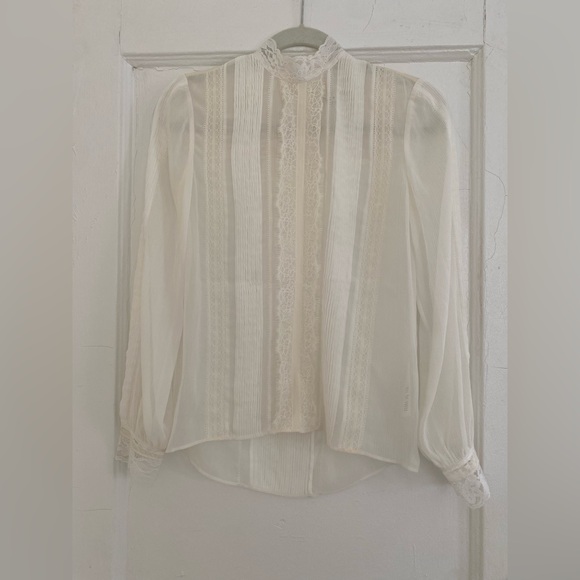 Alice + Olivia Cream Pleated Lace Long Sleeve Blouse - Picture 1 of 8
